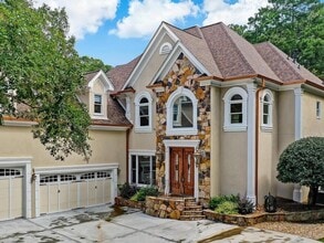 Building Photo - 6709 Wooded Cove Ct
