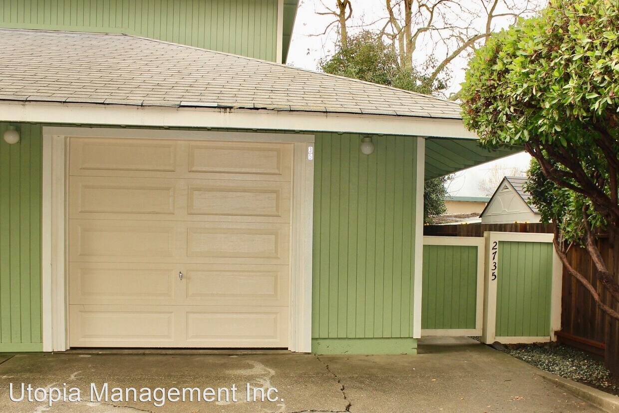 Primary Photo - 2 br, 1.5 bath House - 2735 Marin Street