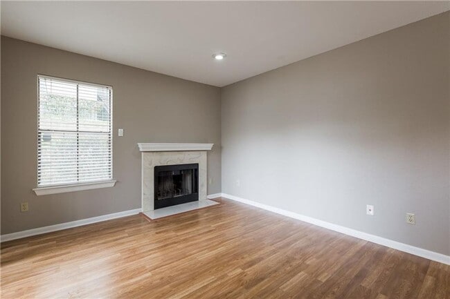 Building Photo - 4500 E Oltorf St