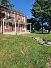 Building Photo - 78 Main St