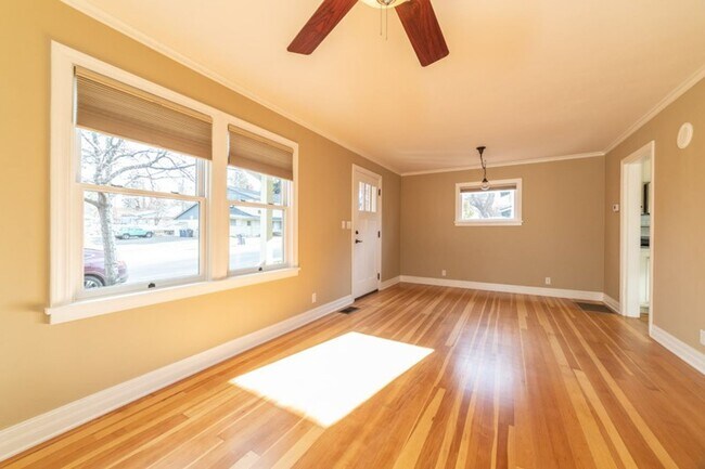 Foto del edificio - Beautiful Gem in the heart of Downtown! 2 ...
