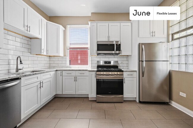 Foto del edificio - 628 N Albany Ave