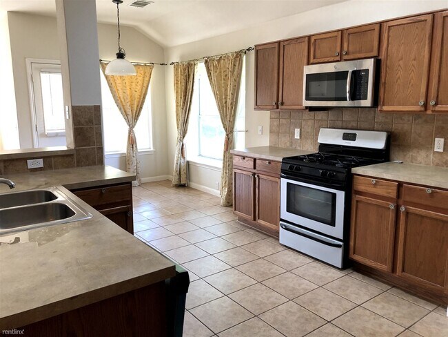 Building Photo - 3 br, 2 bath House - 3336 Alexander Valley...