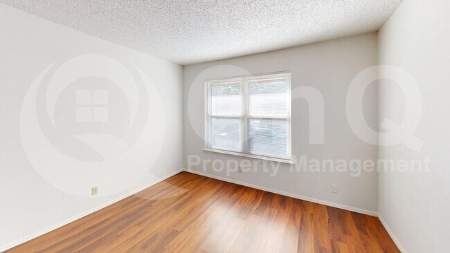 Foto del edificio - 410 Bryan St