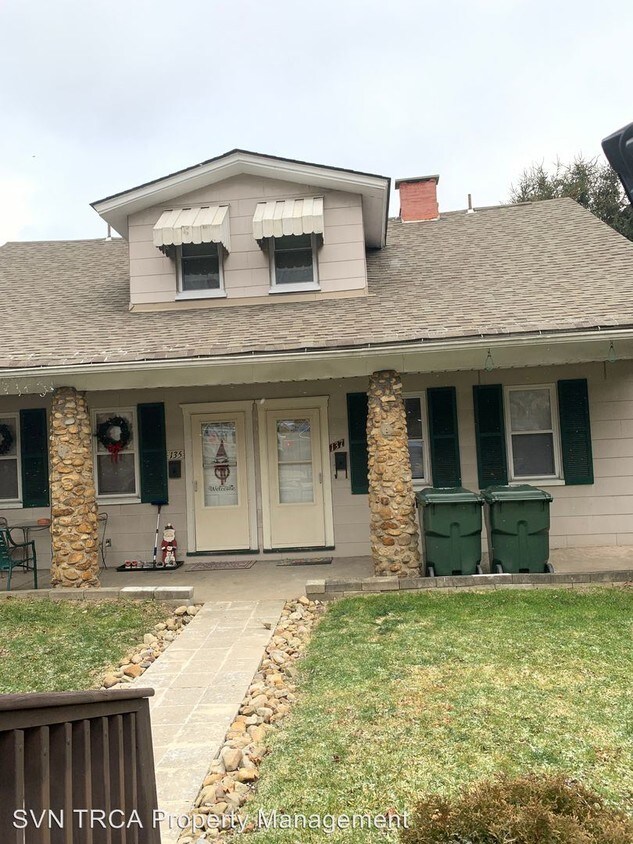 Primary Photo - 135 Weyman Rd