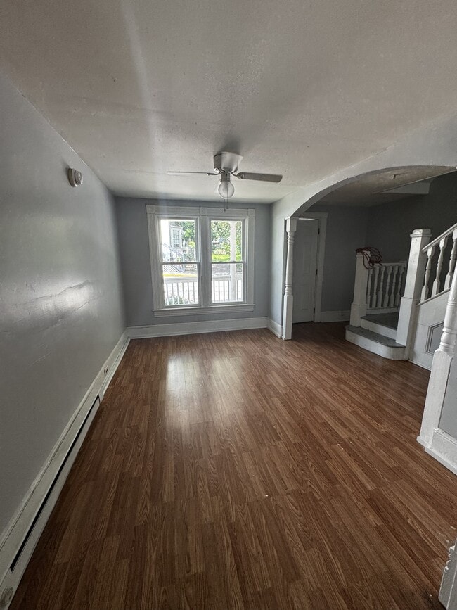 Foto del edificio - 317 N Maple Ave