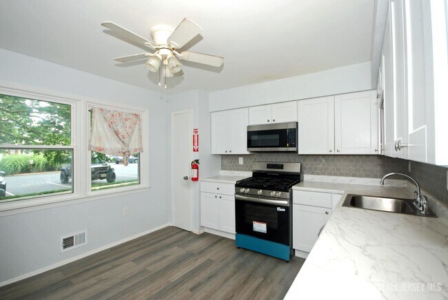 Foto del edificio - 13 Tiger Lilly Ct