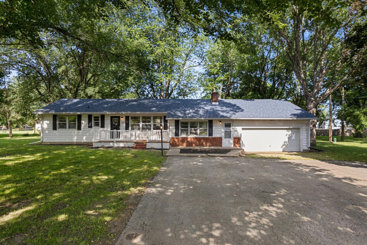 Foto principal - 705 Cleveland St