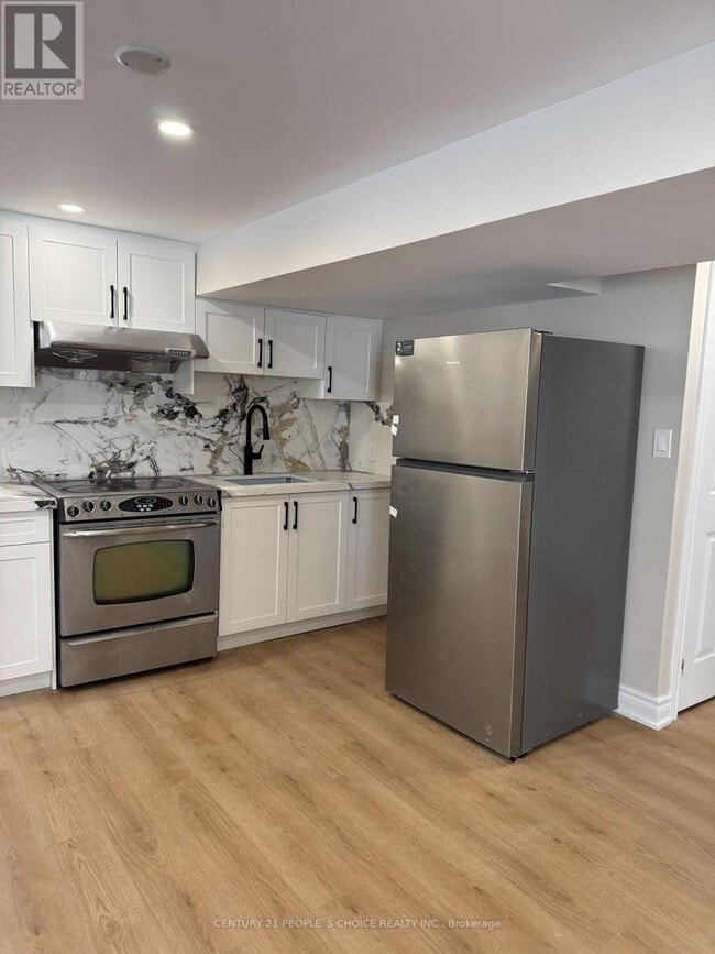 Building Photo - 2456 Brasilia Cir