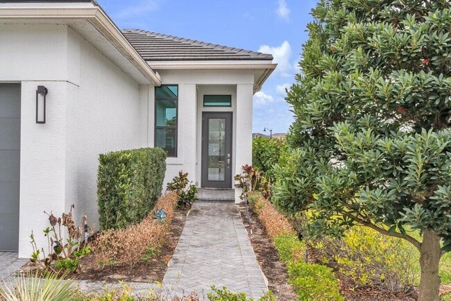 Building Photo - 9399 SW Pepoli Way