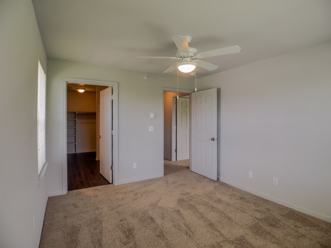 Open Floor Plans - Sunset View Apartment Homes