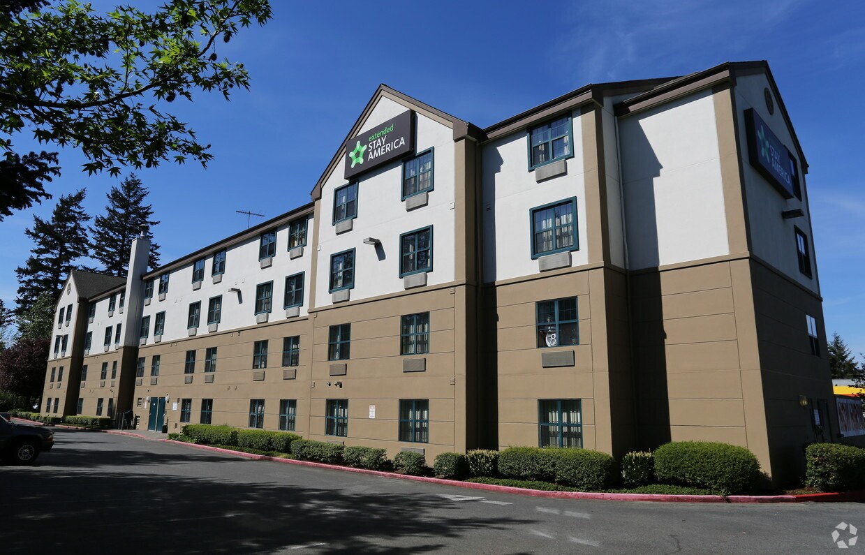 Furnished Studio Everett Apartments 8410 Broadway Everett, WA