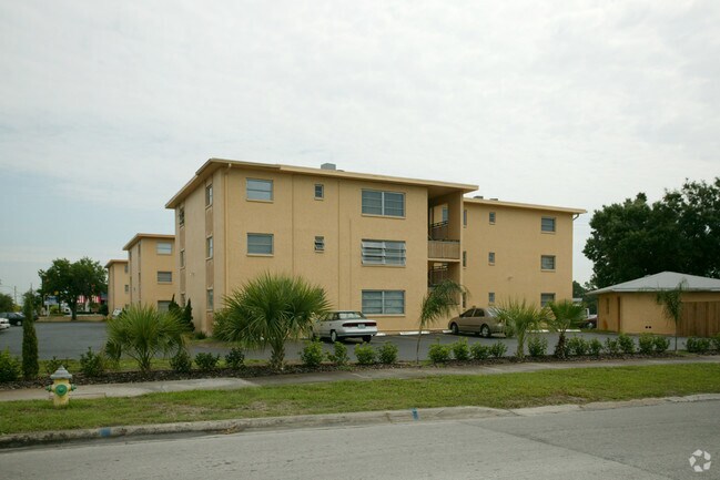 Soleados Cove - Sunlit Cove Apartments