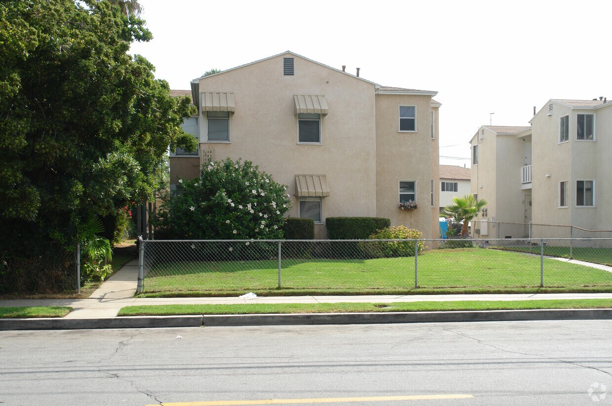 Foto del edificio - 1748-1754 Scott Rd