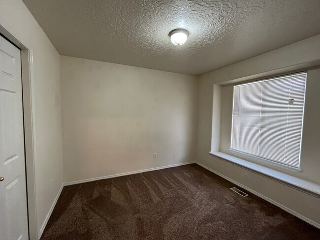 Foto del edificio - 11829 Shelburne St