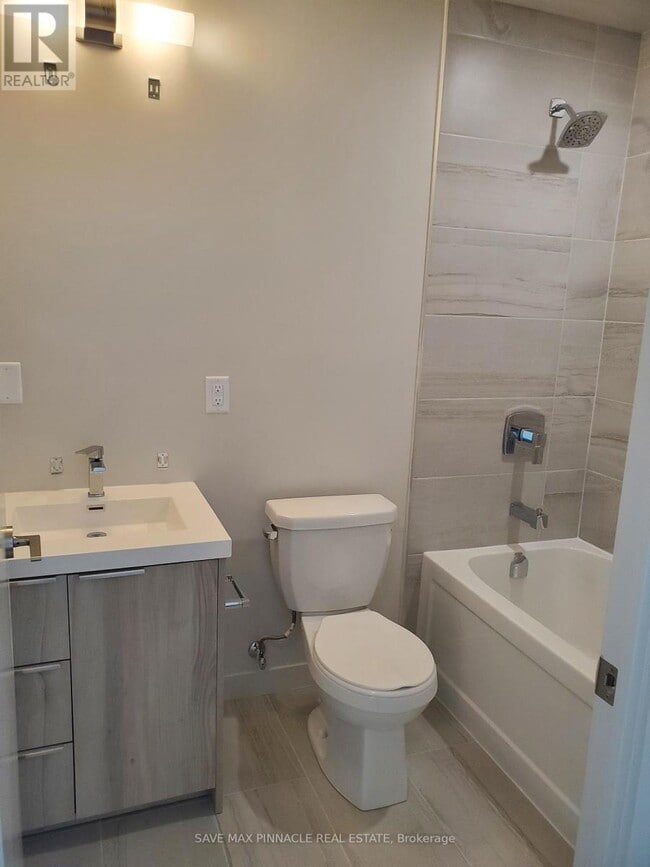 Photo du bâtiment - 90 Glen Everest Rd