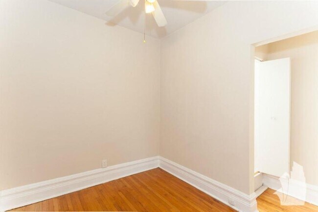 Foto del edificio - 2 bedroom in Chicago IL 60657
