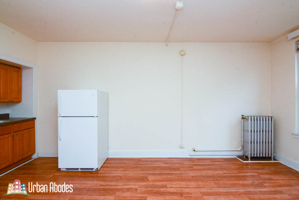 Foto principal - 3335 W Diversey Ave