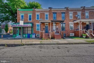 Building Photo - 2602 E Chase St