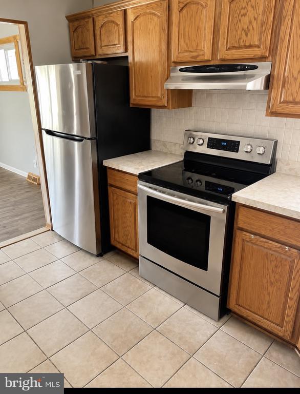 Building Photo - 2515 Woodlawn Dr