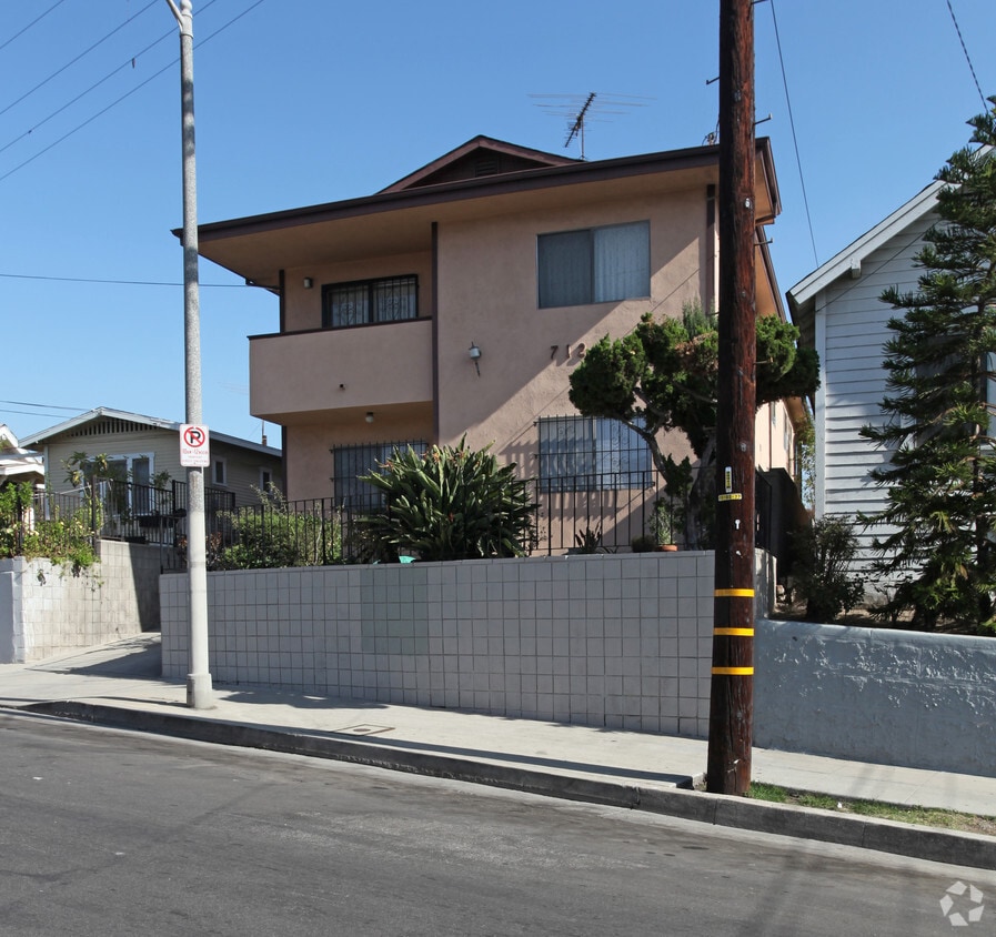 Building Photo - 712 Bunker Hill Ave
