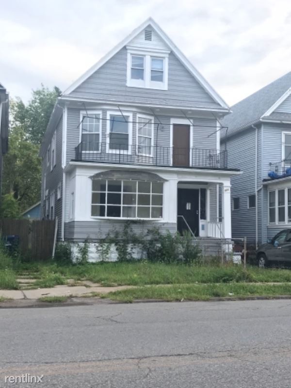 Building Photo - 671 E Delavan Ave