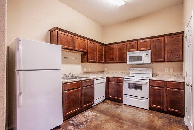 Building Photo - 803 Carla Kay Dr