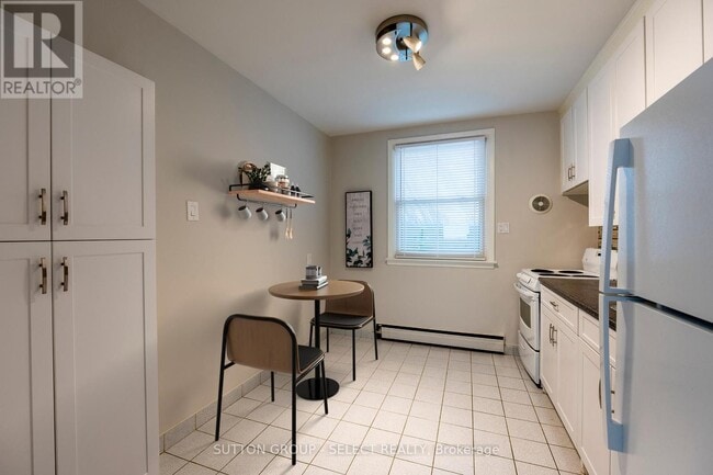 Photo du bâtiment - 101 CARTWRIGHT St