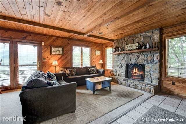 Foto principal - 383 Saint Andrews Way