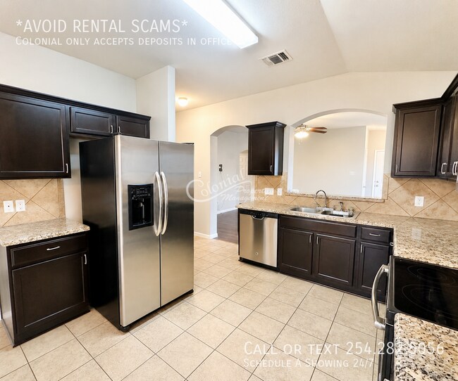 Foto del edificio - 5829 Huntington Dr