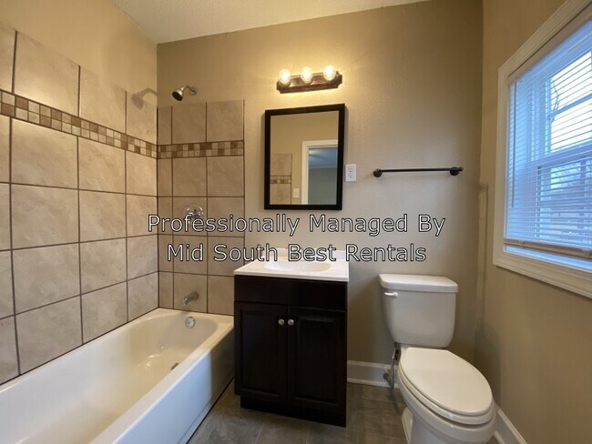 Building Photo - 1376 Kimball Cove