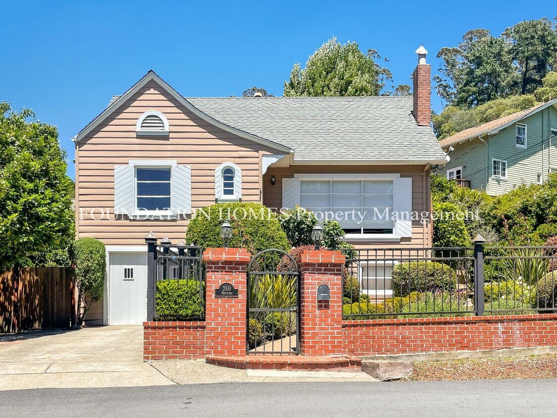 Primary Photo - 3 br, 2 bath House - 260 Montford Ave