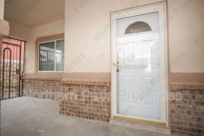 Building Photo - 13717 Paseo De Fe Cir