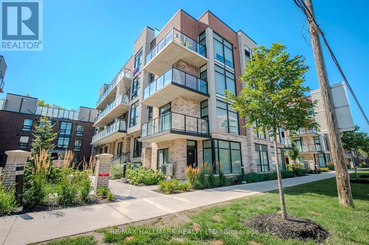 Primary Photo - 861 Sheppard Ave W