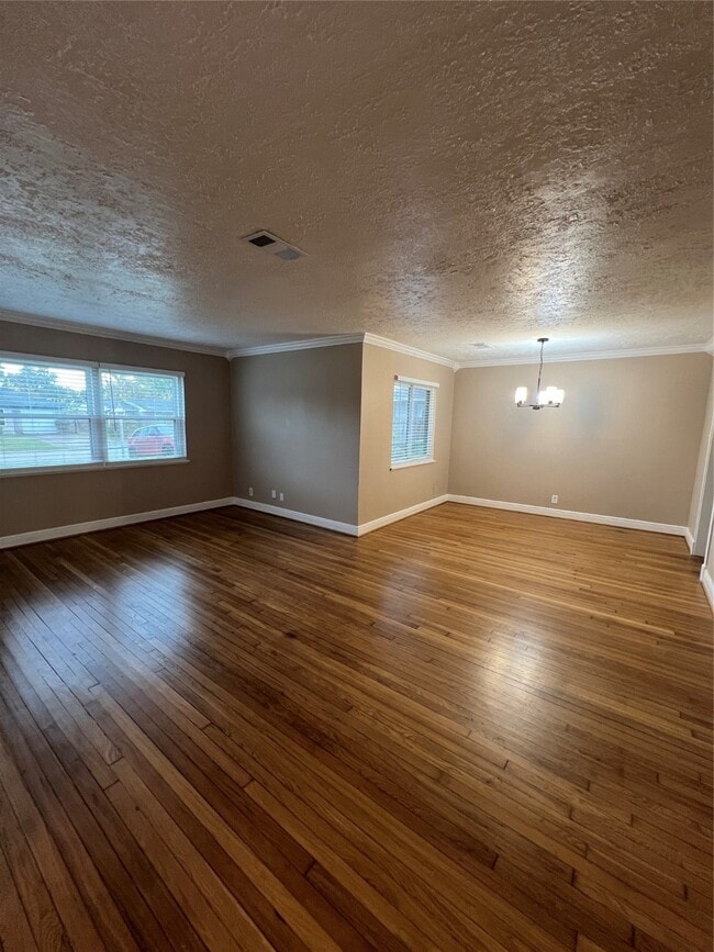 Building Photo - 5319 Cortelyou Ln