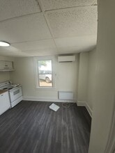 Building Photo - 64 Walker St