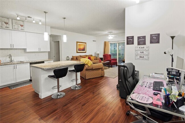 Foto del edificio - 11250 SW 44th St