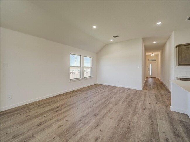 Building Photo - 1424 Avondale Ct