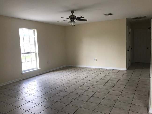 Foto del edificio - 6749 Alma St