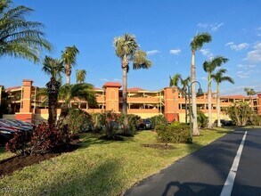 Building Photo - 3250 S Shore Dr
