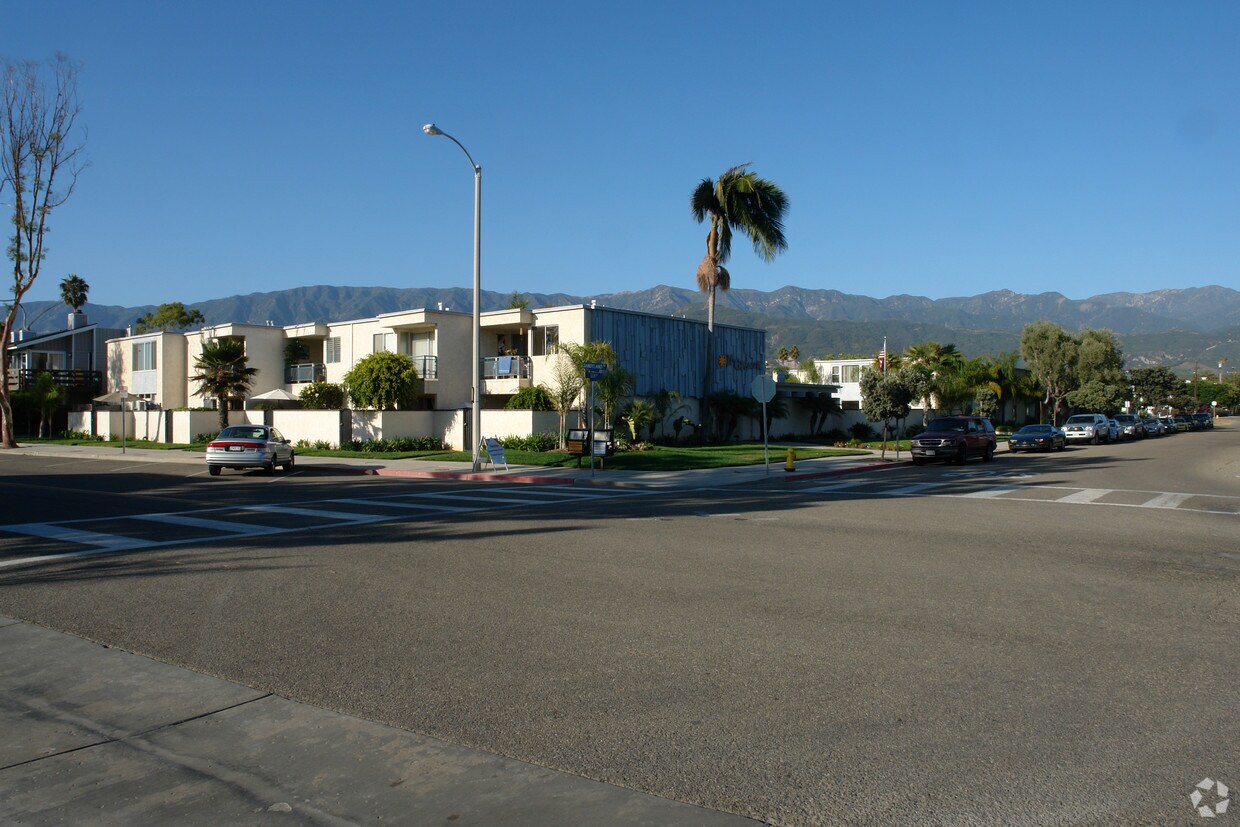 La Cabana Apartments in Carpinteria, CA