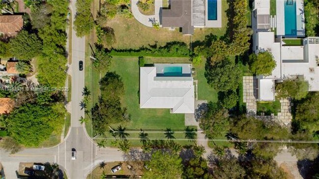 Foto del edificio - 6695 SW 96th St
