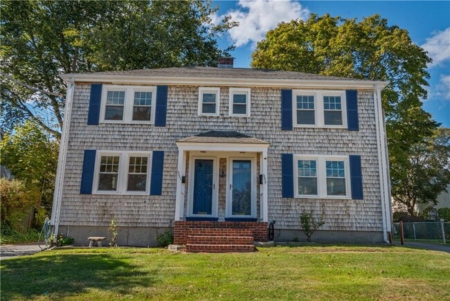 Building Photo - 349 Boulevard