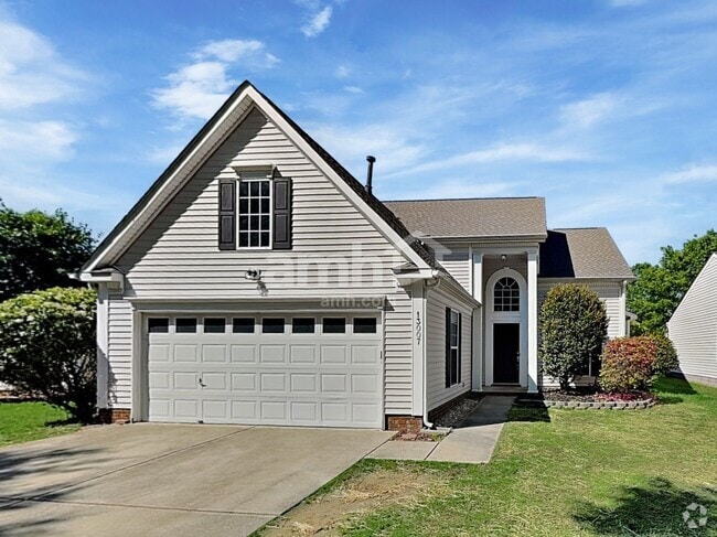 Building Photo - 13007 Planters Row Dr