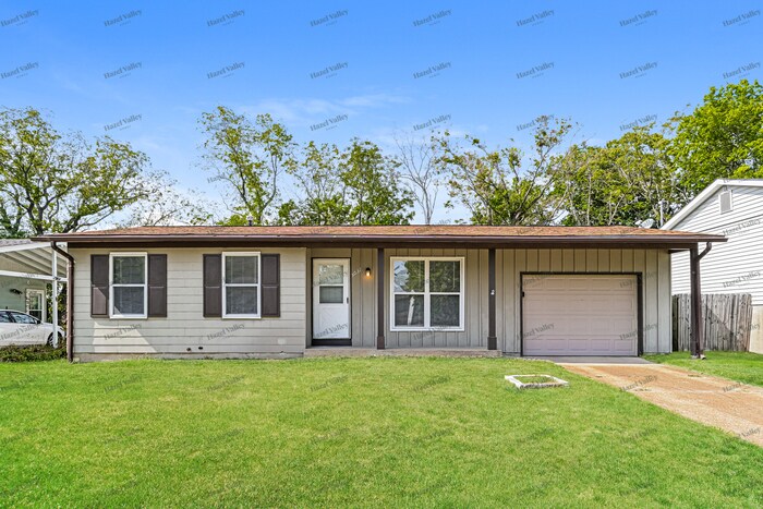Foto principal - 5031 Tulip Tree Ln