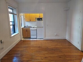 Building Photo - 39 Hemenway St