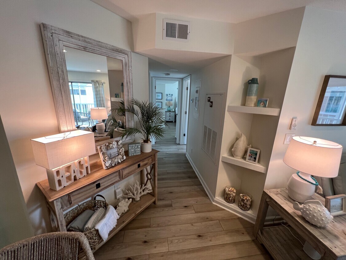 Foto principal - 2230 Andover Dr
