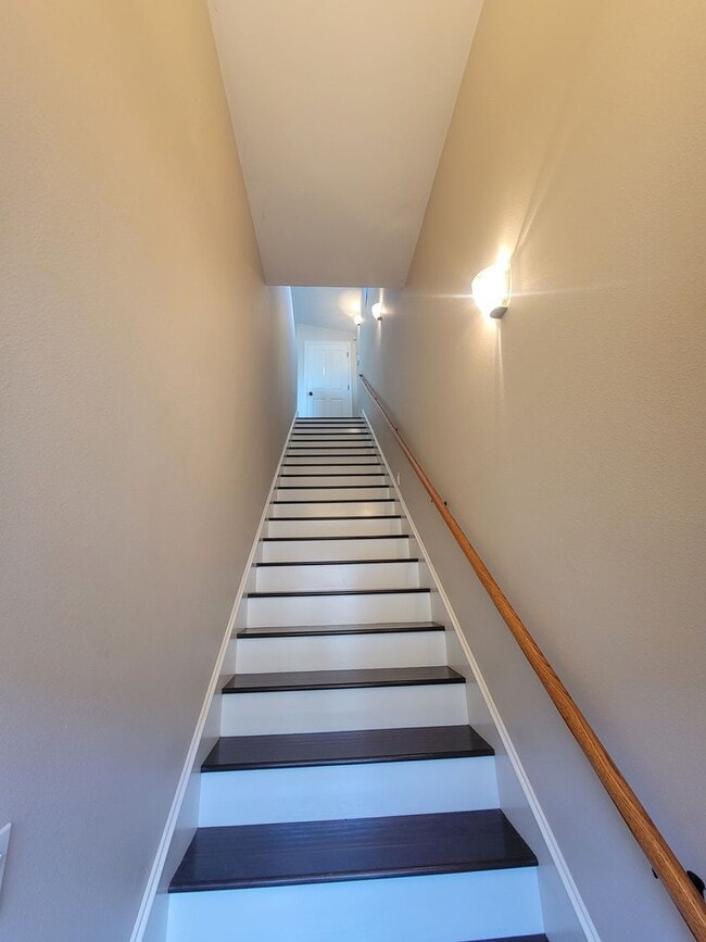 Building Photo - 3240-3242 Cerritos Ave