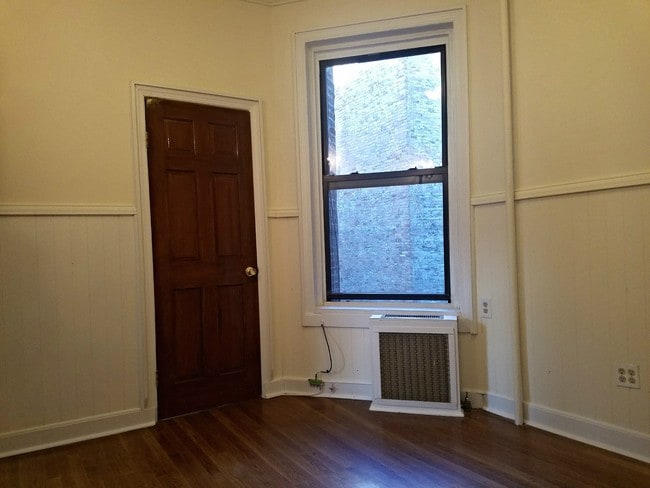 Building Photo - 34 Watts Street
