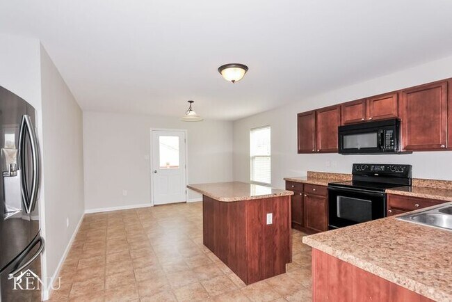 Building Photo - 623 Hunt Run Drive